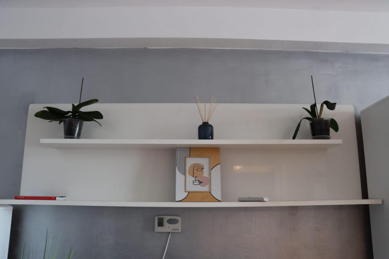 Central Apartment Targu-Mures Bagian luar foto